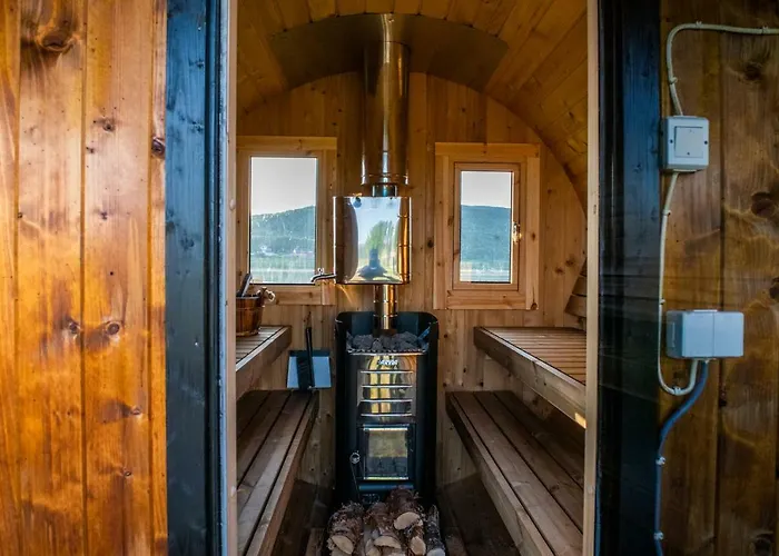 Alpesi faház Bringnes Camp *